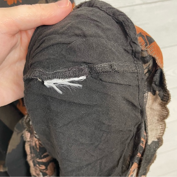 UO Urban Outfitters Hanna Mini Dress Size XS Floral - Picture 8 of 10